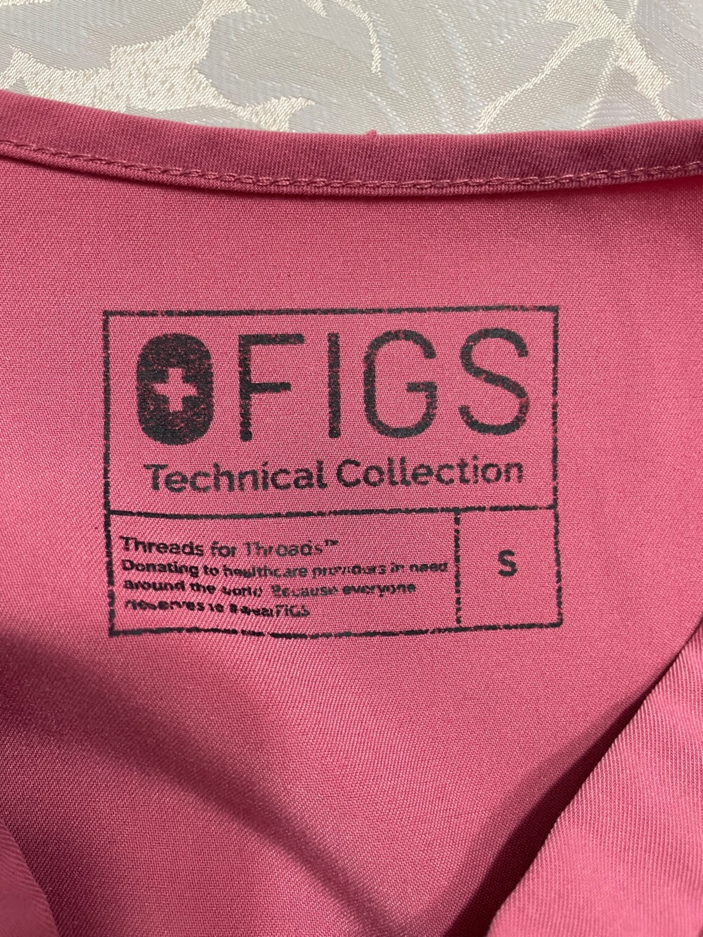 FIGS Zamora and Catarina Women's Scrub Set in Rose Pink - Top & Jogger Pants - Picture 13 of 16